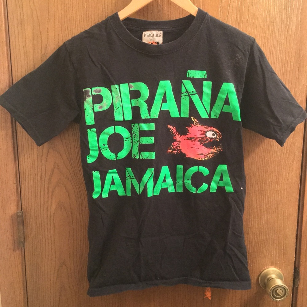 Tee shirt